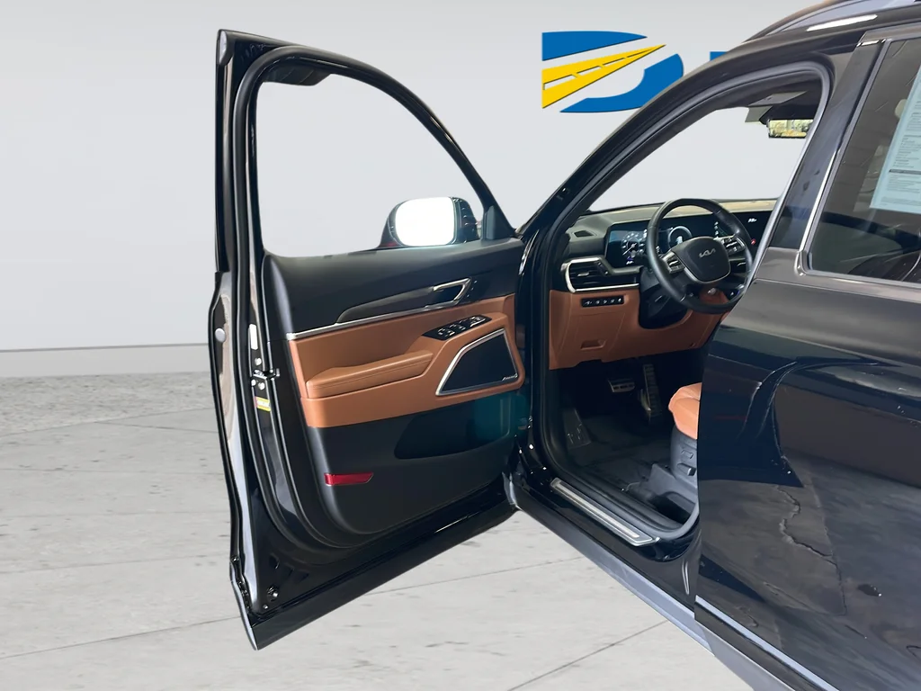 Certified Used 2025 Black Kia SX-Prestige X-Line image 34