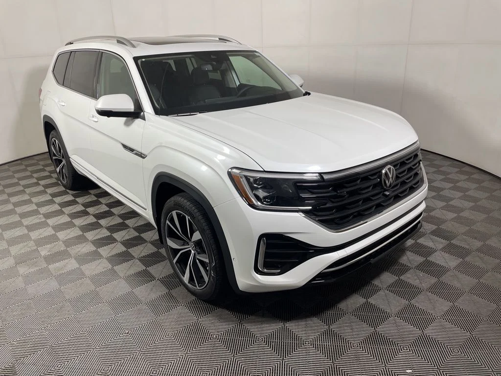 2026 Volkswagen Atlas 2.0T SEL Premium R-Line 4MOTION's photo