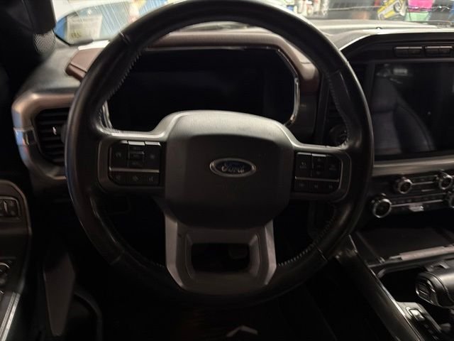Used 2022 White Ford Lariat image 12