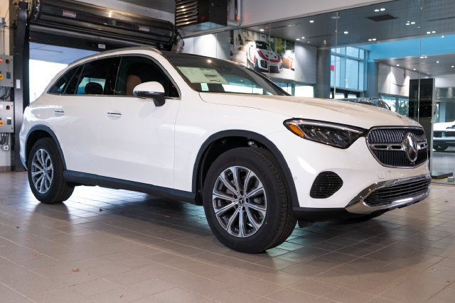 2027 Mercedes-Benz GLC