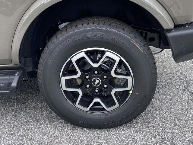 New 2026 Gray Ford Outer Banks image 7