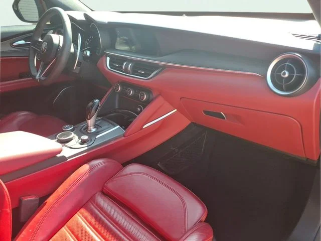 Used 2018 Red Alfa Romeo Ti image 22