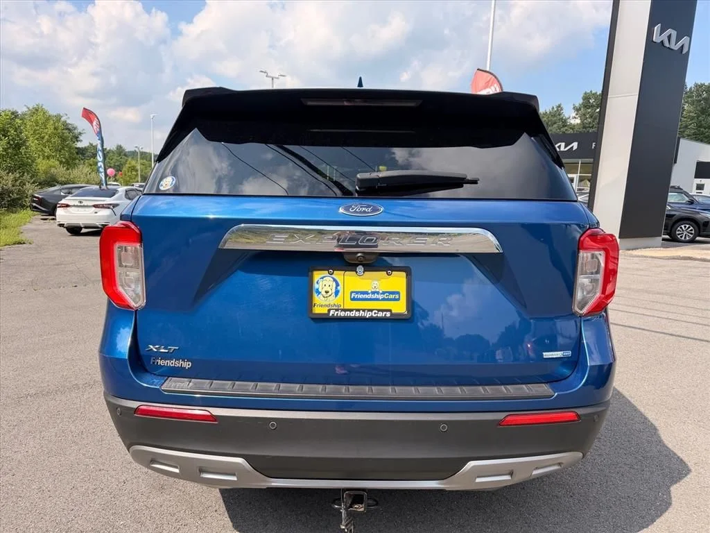 Used 2020 Blue Ford XLT image 12