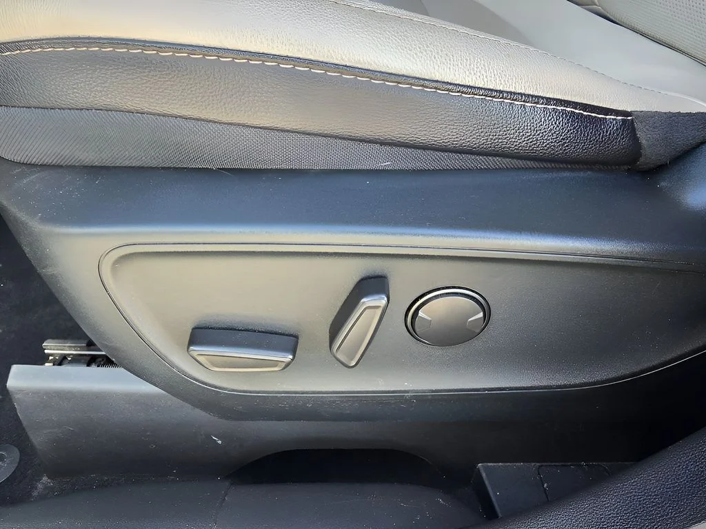 Used 2022 Carbonized Gray Metallic Ford SEL image 16