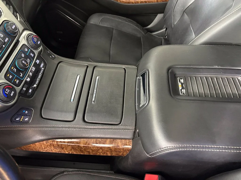 Used 2020 Black Chevrolet Premier image 34