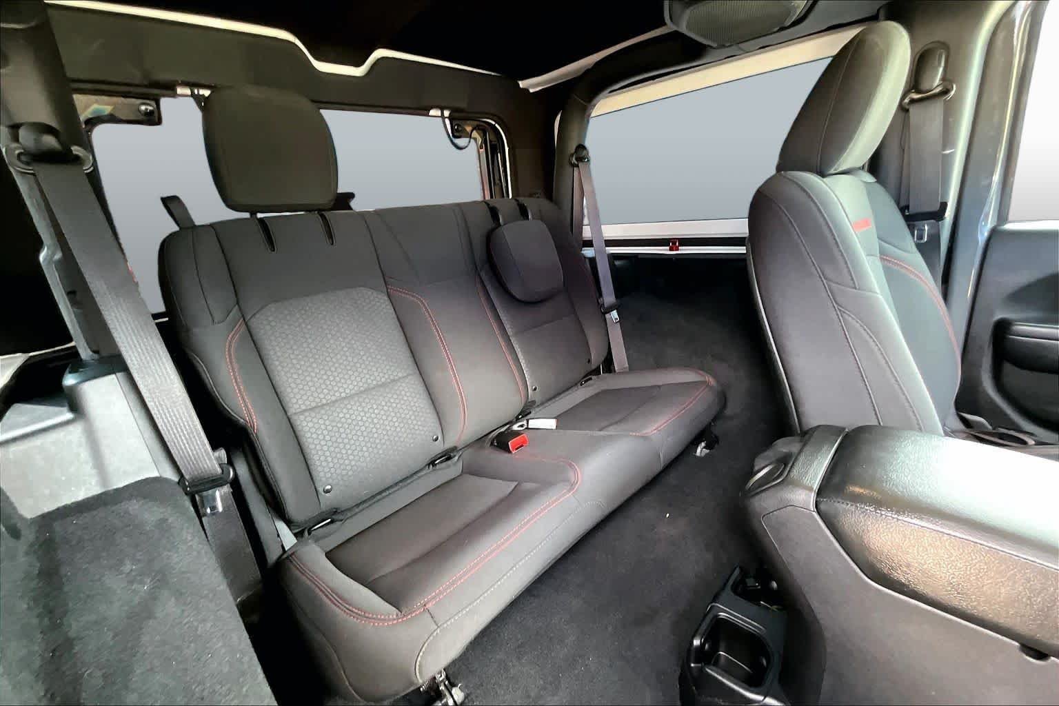 Used 2021 Sting-Gray Clearcoat Jeep Rubicon image 16