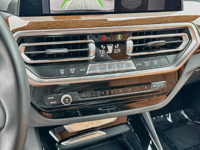 Used 2023 Black BMW sDrive30i image 16