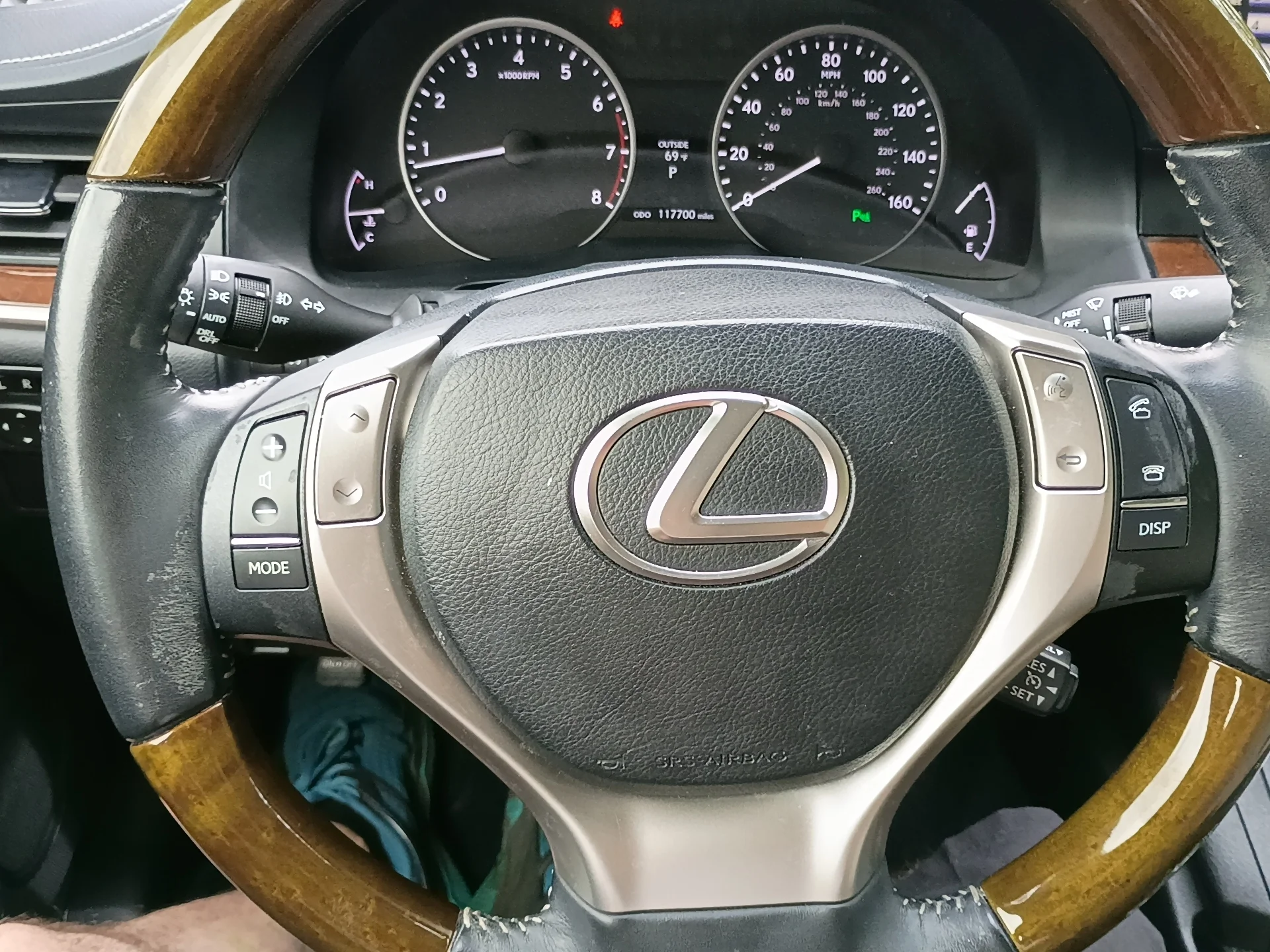 Used 2014 Silver Lining Metallic Lexus Base image 22