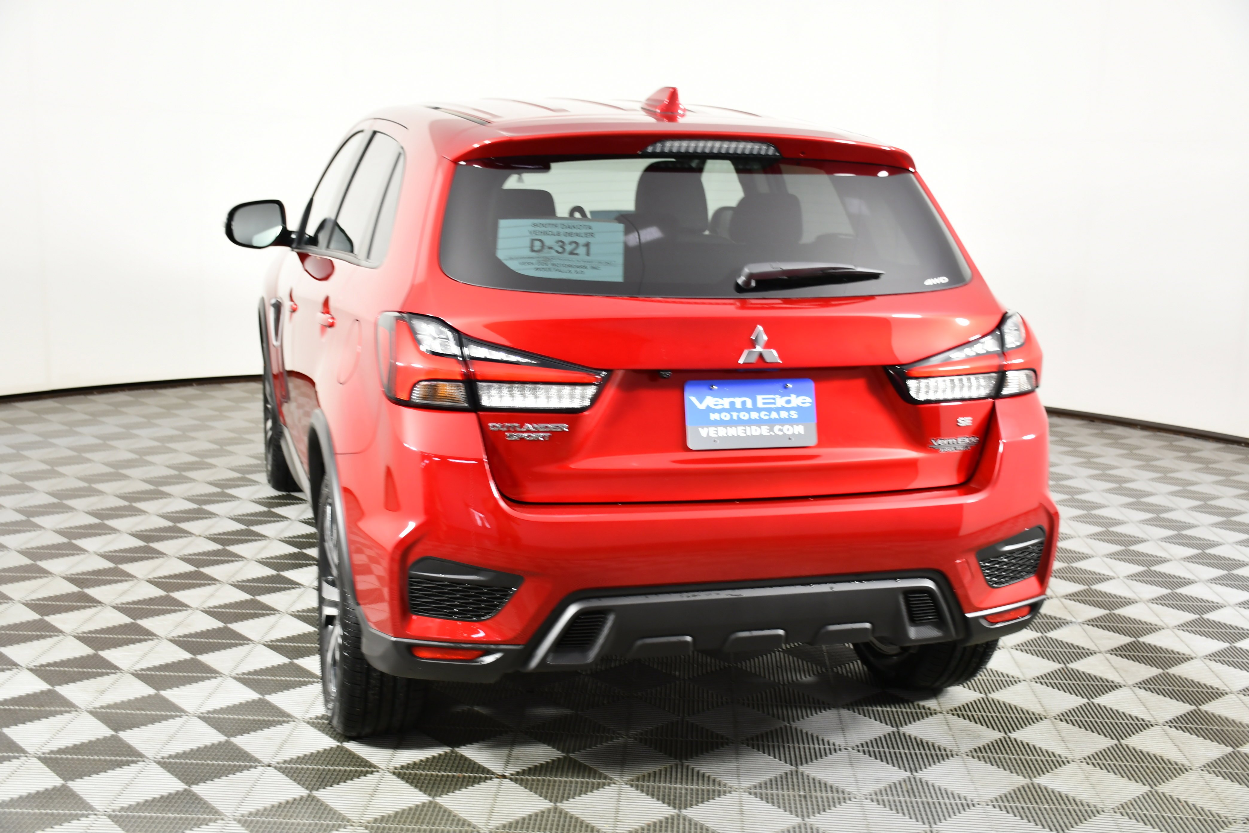 New 2026 Red Diamond Mitsubishi SE image 7