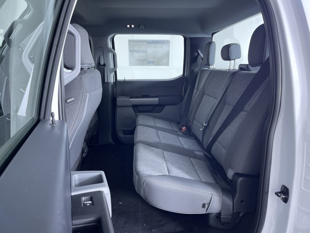 New 2026 Oxford White Ford XL image 21