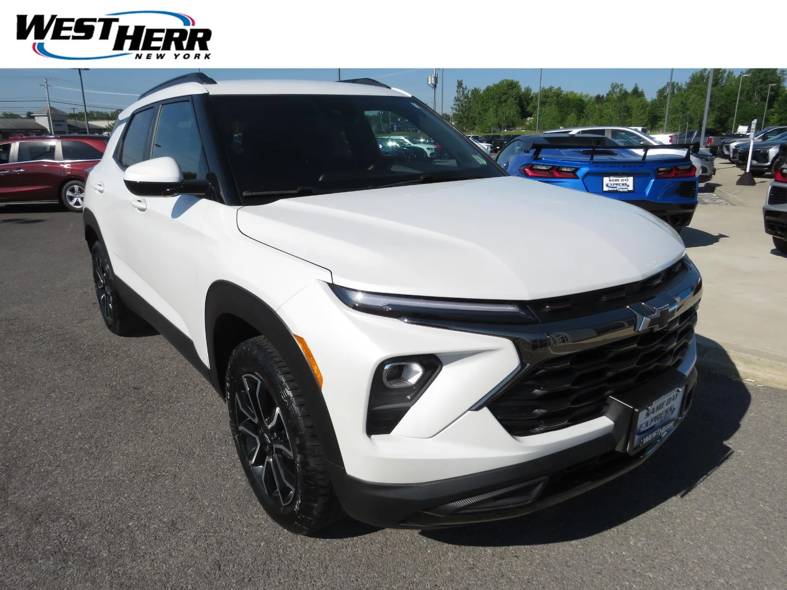 Used 2025 Pearl Chevrolet ACTIV image 2