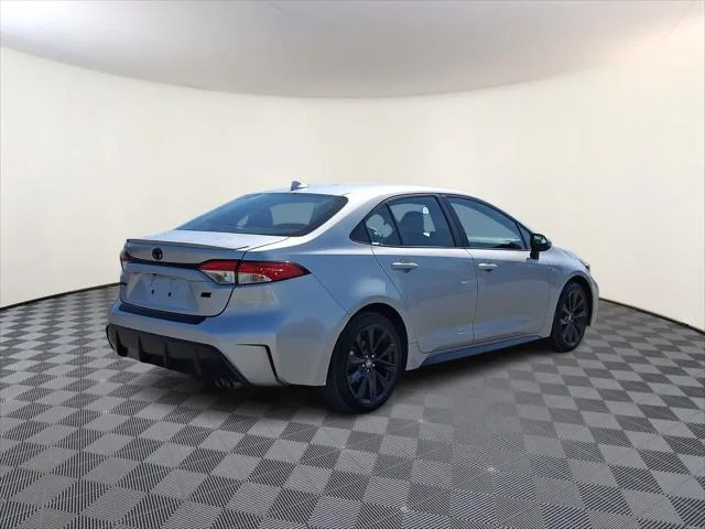 Certified Used 2024 CLASSIC SILVER METALLIC Toyota  image 6