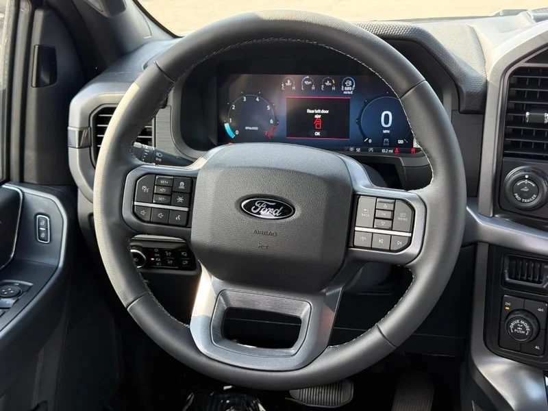 New 2026 Avalanche Ford XLT 4WD SuperCrew 5.5