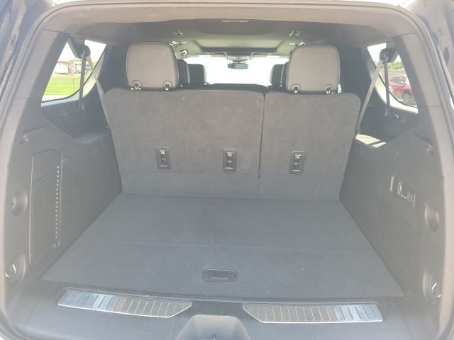 Used 2024 Summit White GMC Denali image 29