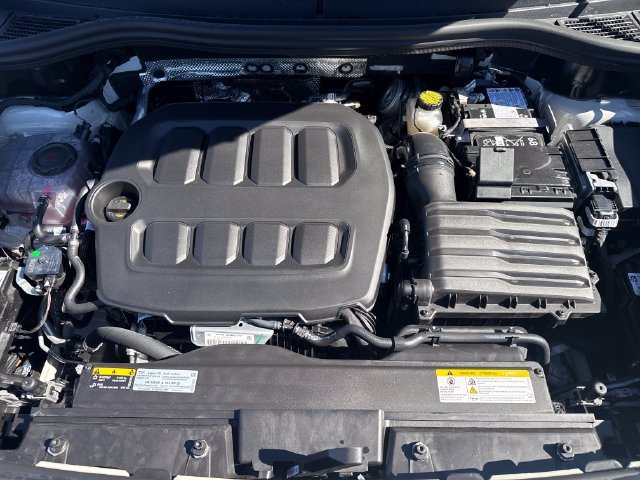 New 2026 Sandstone Volkswagen SEL R-Line Turbo image 30