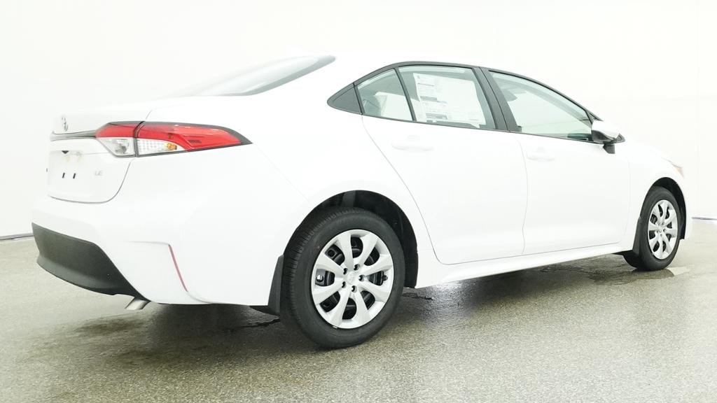 New 2026 Ice Cap Toyota LE image 17