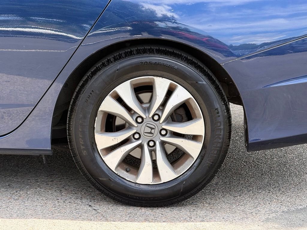 Used 2015 Blue Honda LX image 6