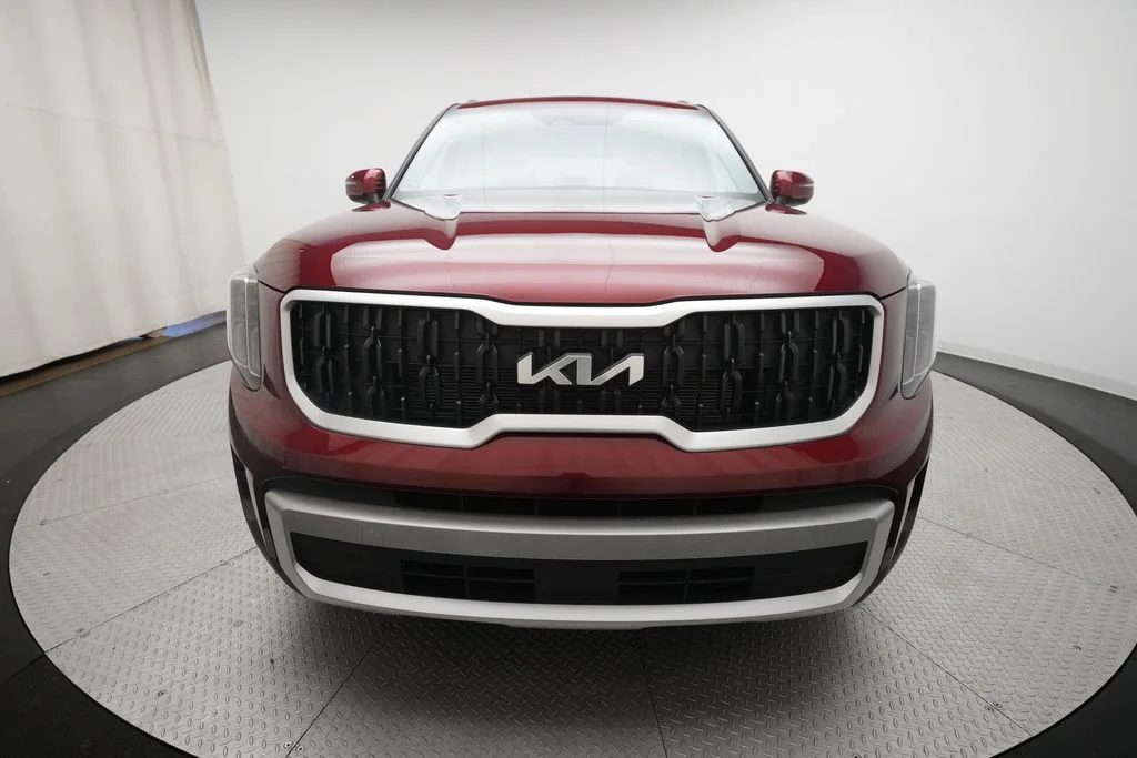 Used 2024 Red Kia EX image 10
