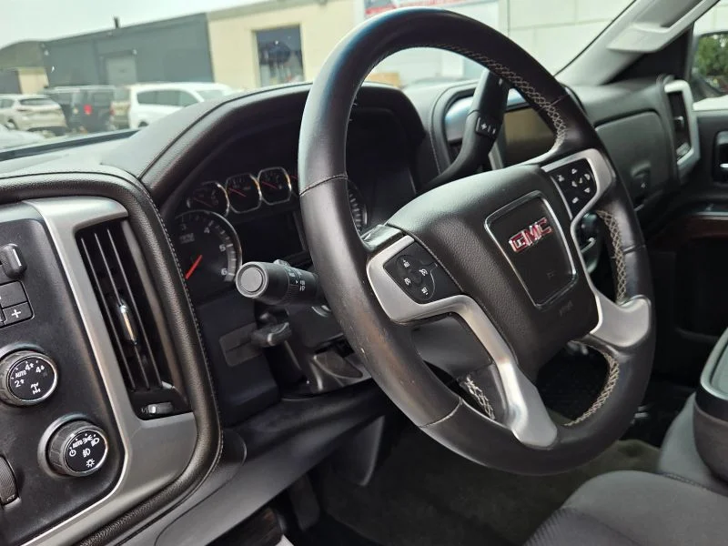 Used 2014 Blue GMC SLE Pickup 4D 6 1/2 ft image 24