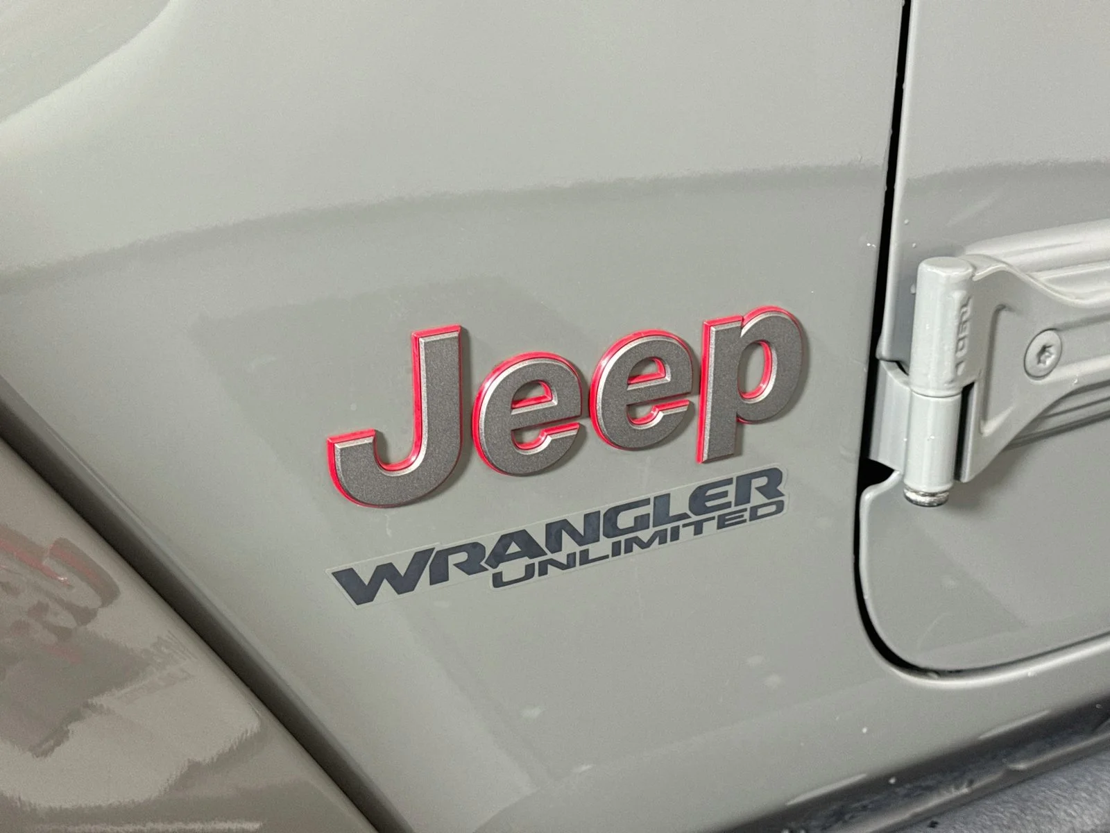 Used 2020 Sting-Gray Clearcoat Jeep Rubicon image 30