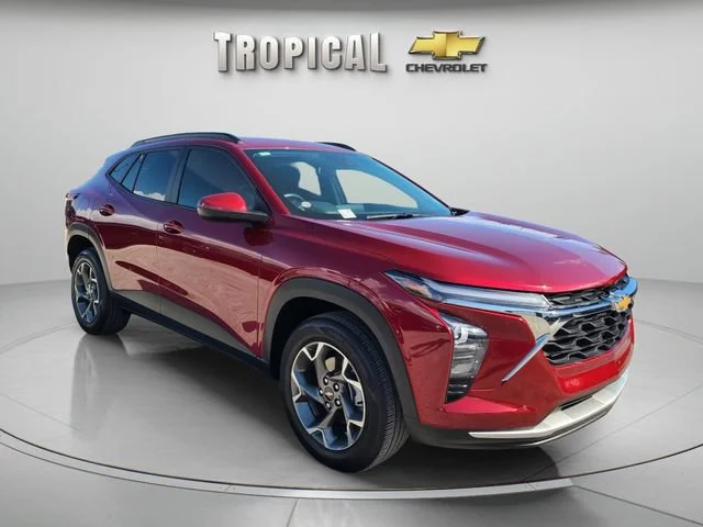 Used 2025 Crimson Metallic Chevrolet LT image 7