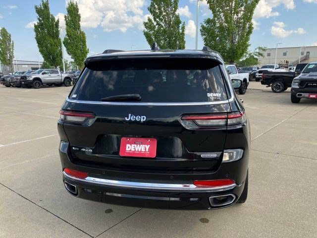 Certified Used 2021 Diamond Black Crystal Pearlcoat Jeep Overland image 6