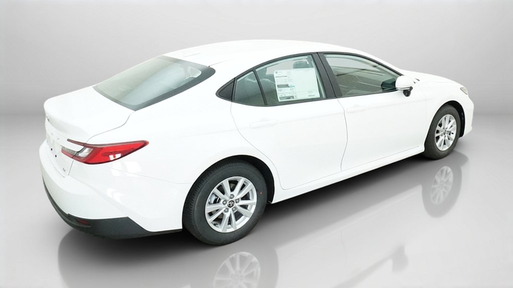 New 2026 Ice Cap Toyota LE image 9