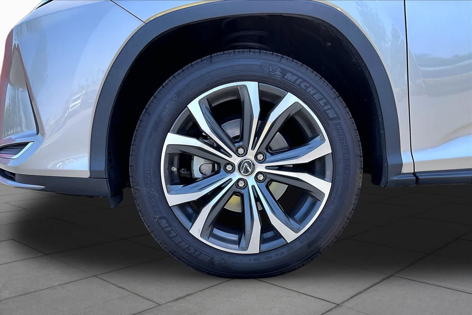 Certified Used 2022 Atomic Silver Lexus  image 11