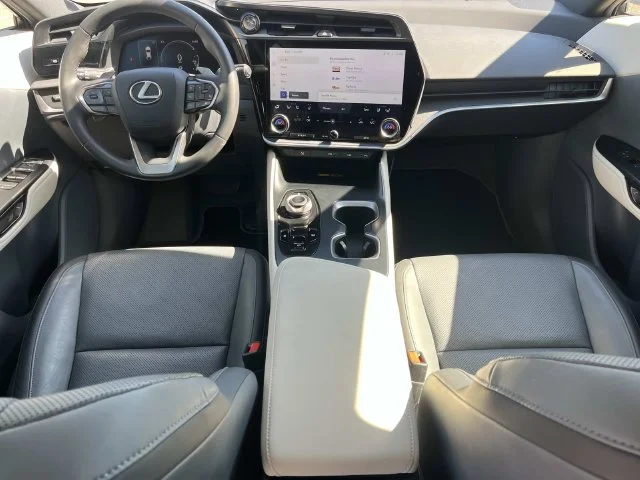 Used 2023 Blue Lexus 450e Premium image 12