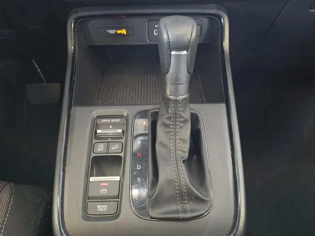 Used 2025  Honda LX image 17