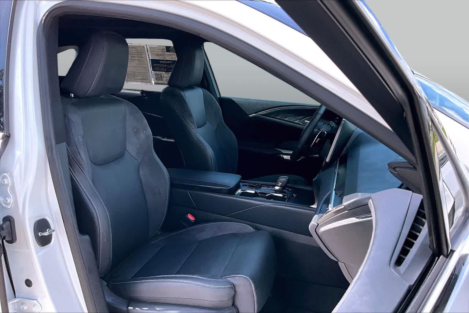 Used 2024 Eminent White Pearl Lexus Luxury image 9