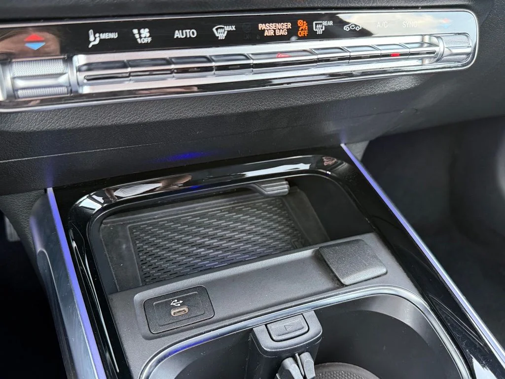 Used 2024 Black Mercedes-Benz GLB 250 image 19