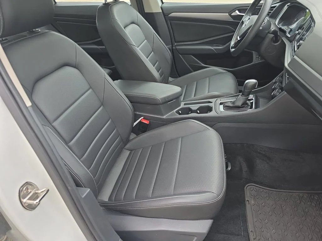 2021 Volkswagen Jetta SE - Photo 29