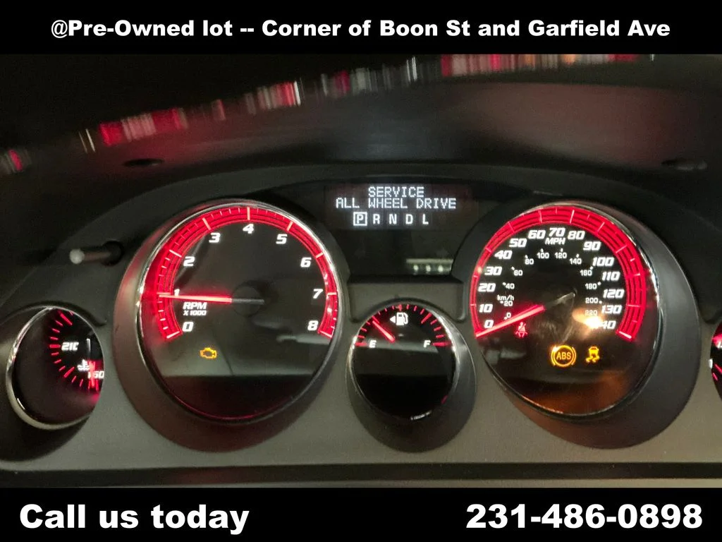 Used 2011  GMC Denali image 20