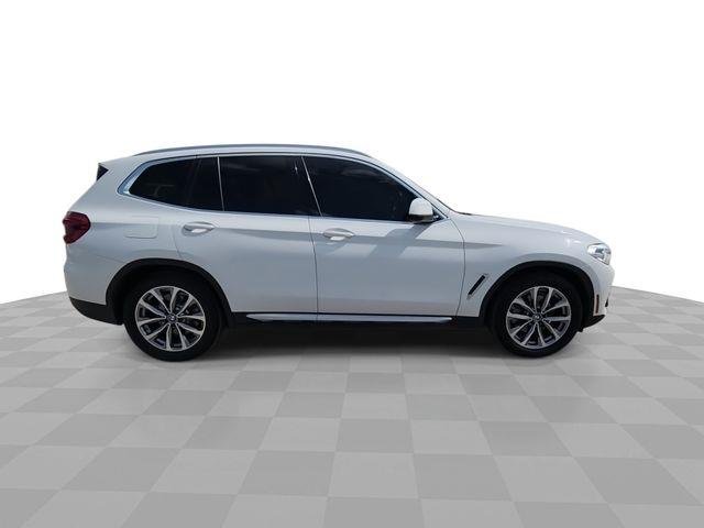 Used 2019 White BMW sDrive30i image 9