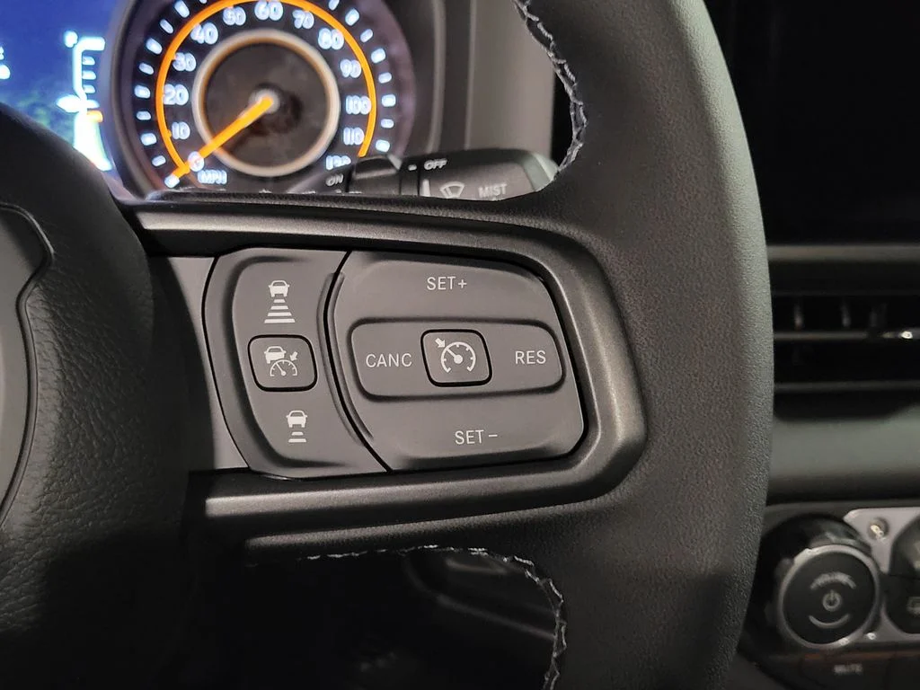 2026 Jeep Wrangler 4-Door photo 5