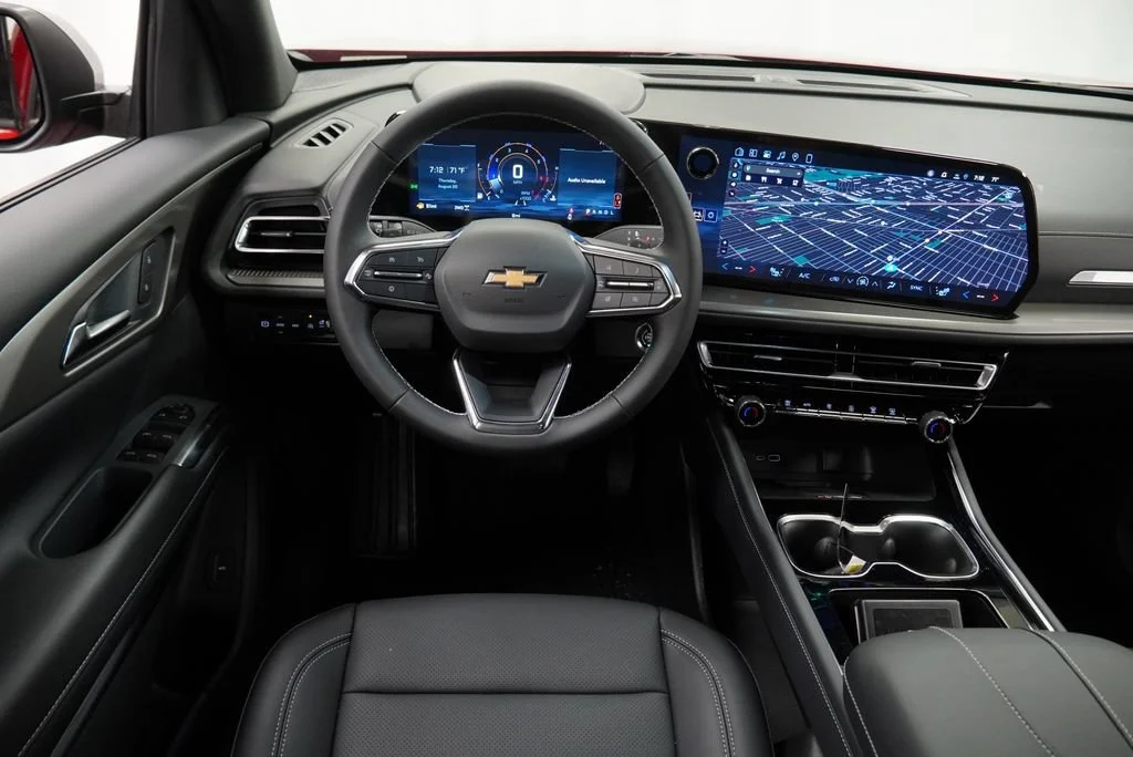 2027 Chevrolet Traverse LT - Photo 14