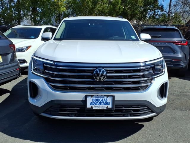 Used 2026 White Volkswagen 2.0T SE w/Technology image 4