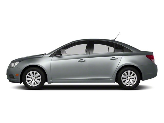 Used 2013 Silver Ice Metallic Chevrolet LS image 3