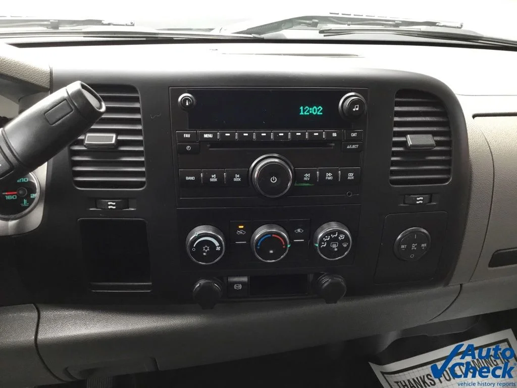 Used 2013 White GMC Work Truck image 58