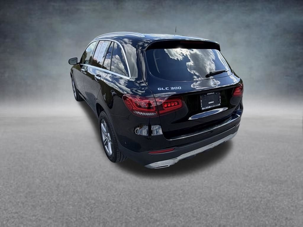Used 2022 Black Mercedes-Benz GLC 300 image 3