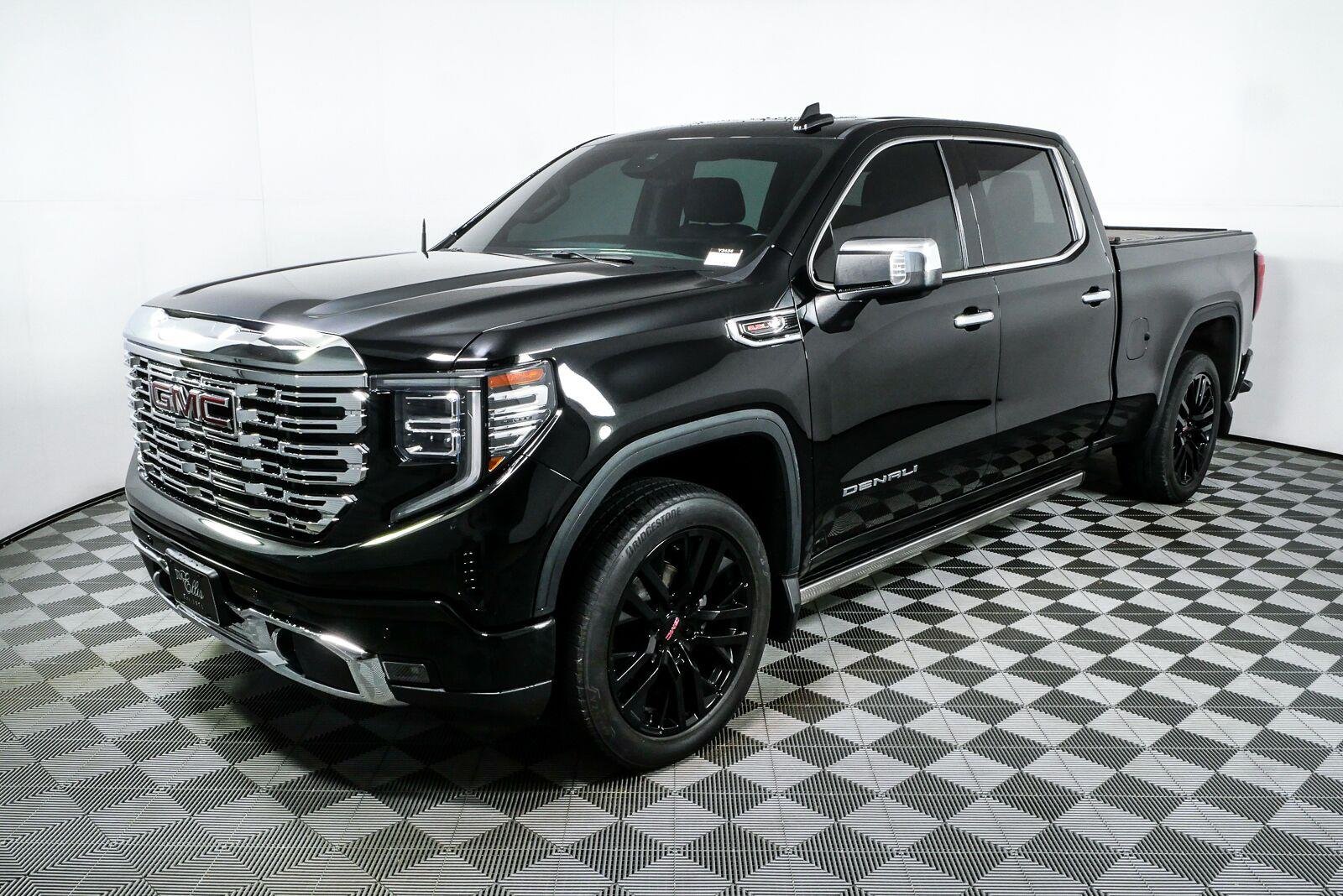 Used 2023 Onyx Black GMC Denali image 26