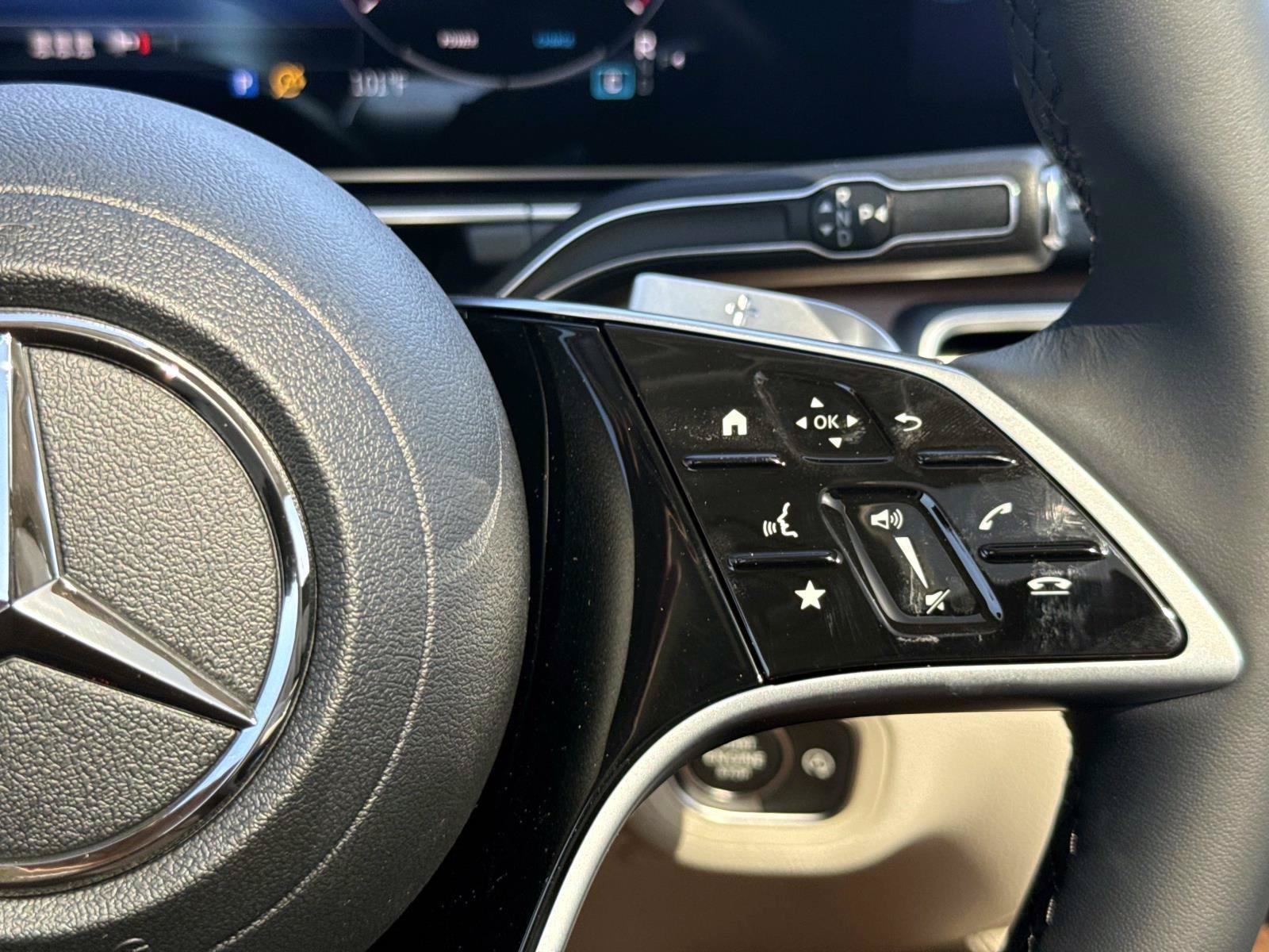 New 2026 Polar White Mercedes-Benz 350 4MATIC® SUV image 32