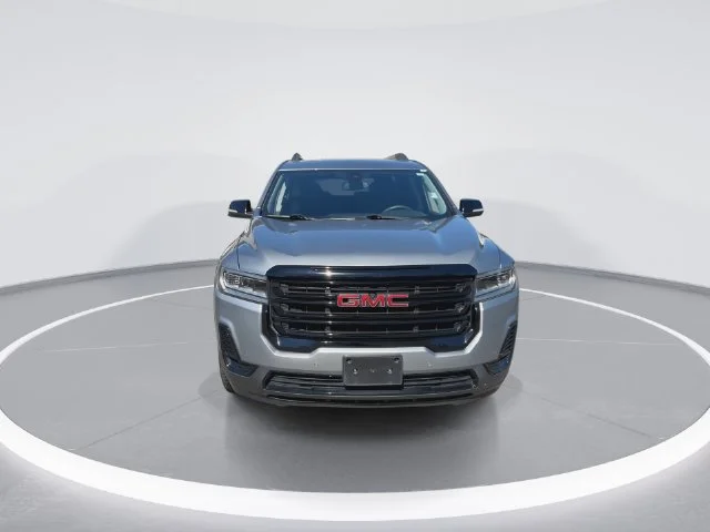 Used 2023 Silver GMC SLE image 3