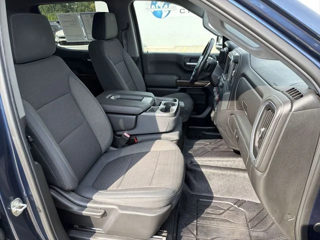 Used 2019 Blue Chevrolet RST image 25