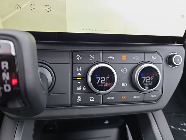 New 2026 Borasco Grey Land Rover X-Dynamic SE image 17