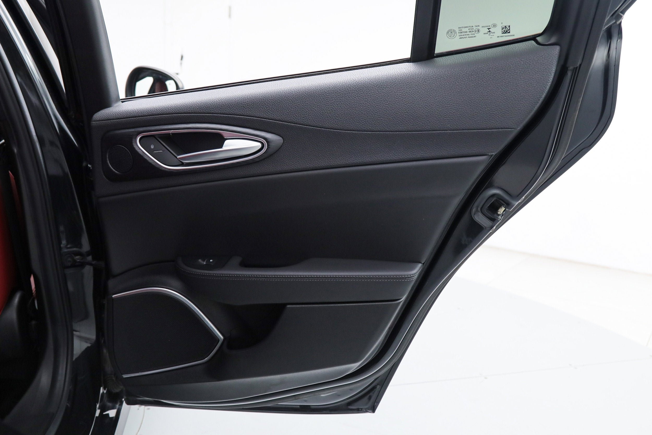 Used 2022 Black Alfa Romeo  image 15
