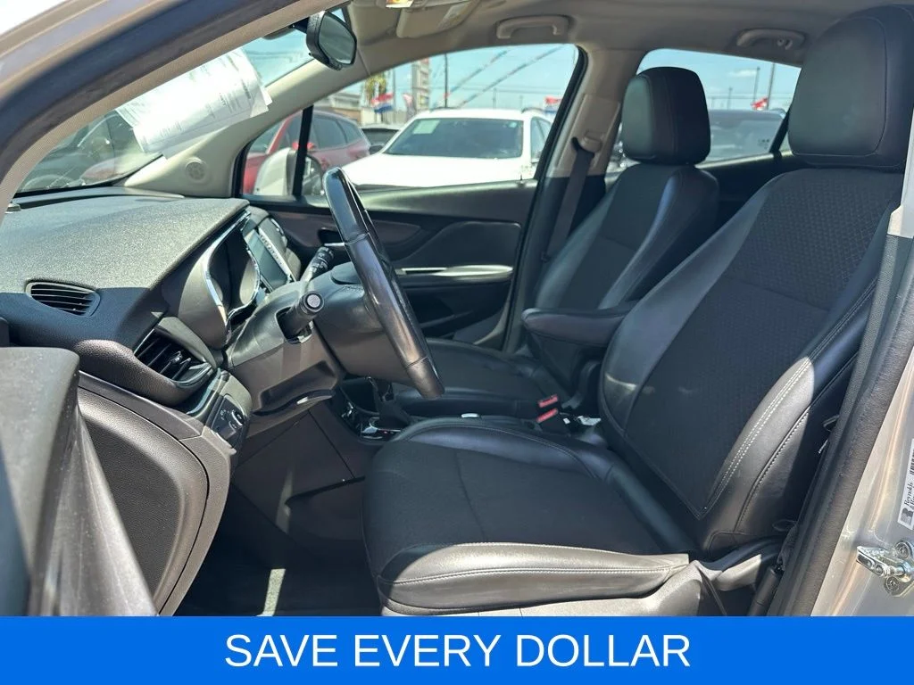 Used 2020 Silver Buick Preferred image 15