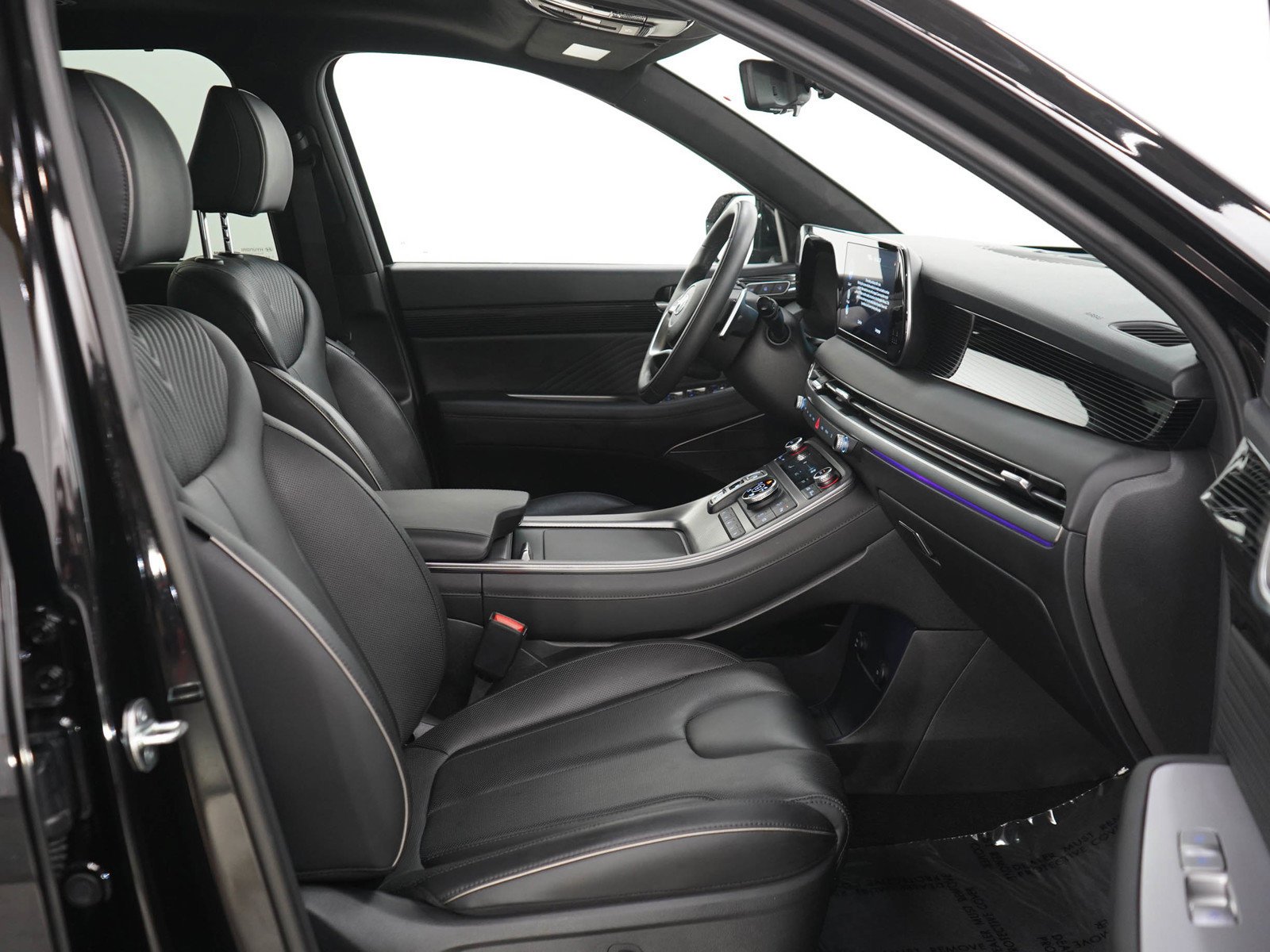 Used 2025 Abyss Black Pearl Hyundai Calligraphy AWD image 13
