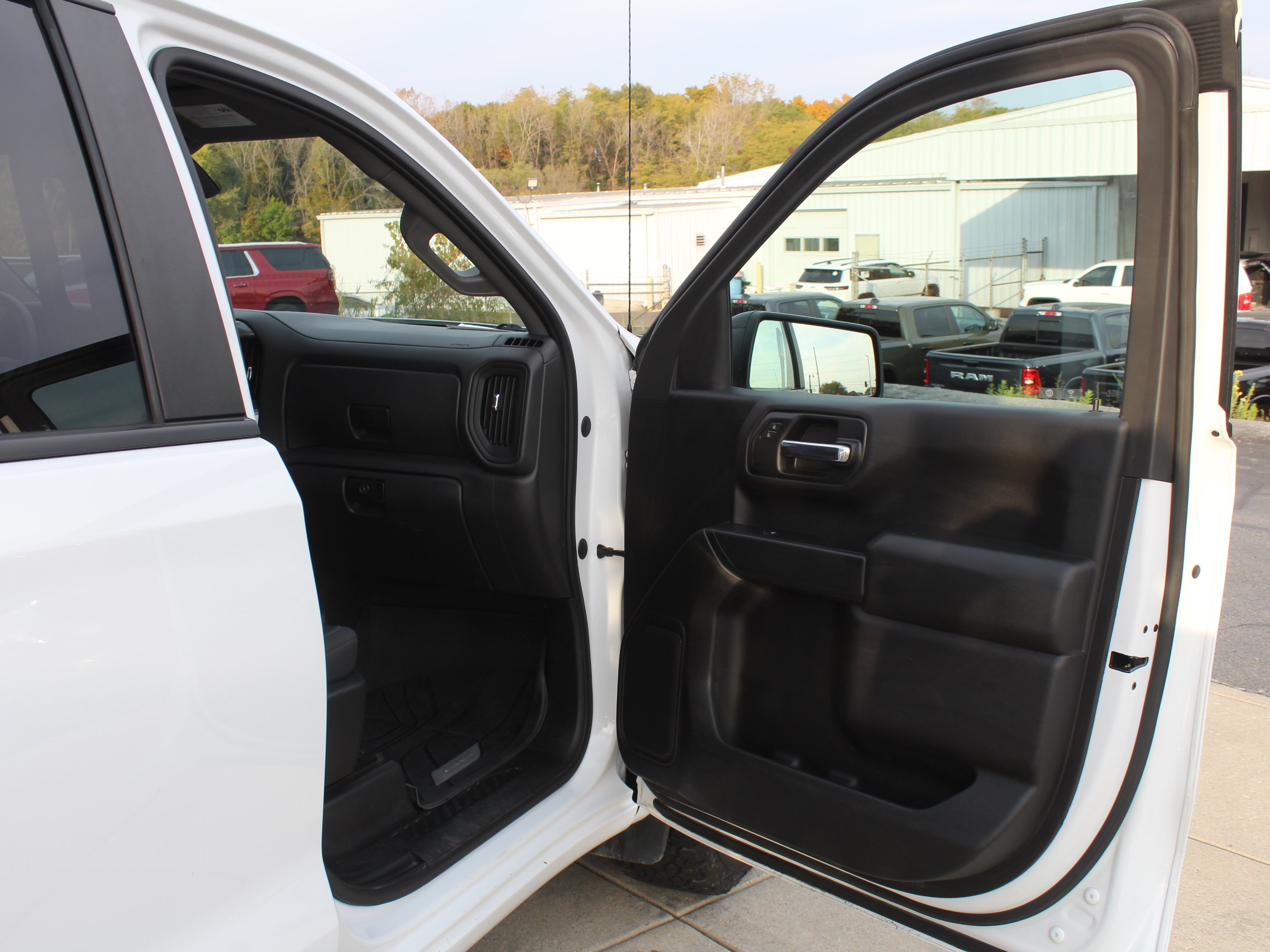 Used 2021 SUMMIT WHITE Chevrolet Custom image 25
